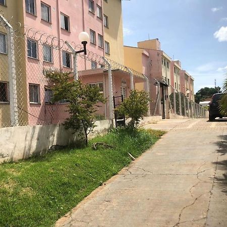 Apartamento Climatizado Marilia Exterior photo